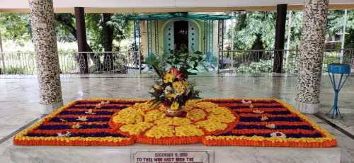 394 Samadhi Decorations at Sri Aurobindo Yoga Mandir Rourkela