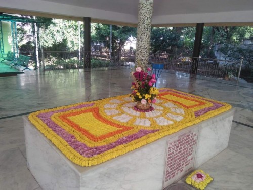 438 Samadhi Decorations at Sri Aurobindo Yoga Mandir Rourkela