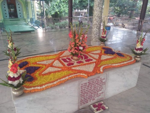 500 Samadhi Decorations at Sri Aurobindo Yoga Mandir Rourkela