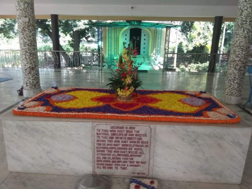 679 Samadhi Decorations at Sri Aurobindo Yoga Mandir Rourkela