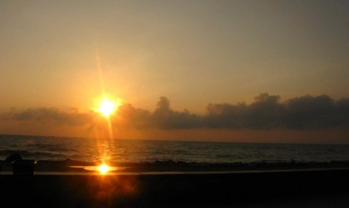 Sunrise-at-Pondy-3.jpg