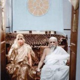 1-Darshan-of-Sri-Aurobindo-and-The-Mother-Room