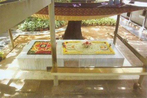 41 Samadhi @ Sri Aurobindo Ashram