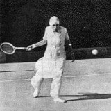 7_The-Mother-playing-tennis