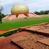 9_matrimandir-at-auroville