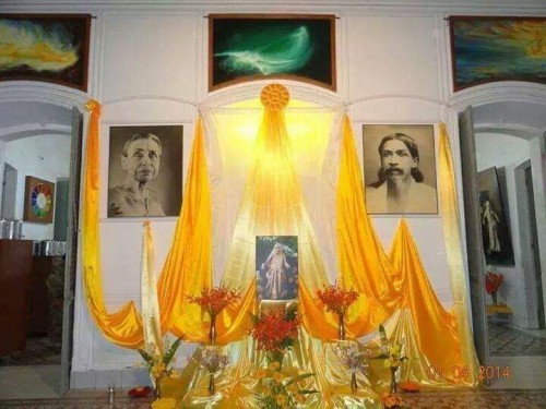 Sri-Aurobindo-Dining-Room-Decorations-on-Special-Days-1.jpg