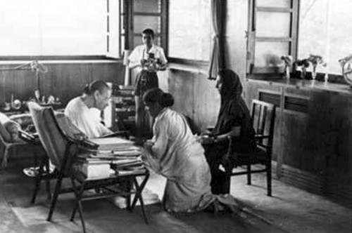 16:Indira Gandhi @ Sri Aurobindo Ashram