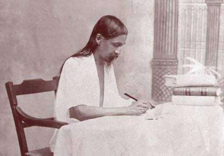 18_Sri-Aurobindo.jpg