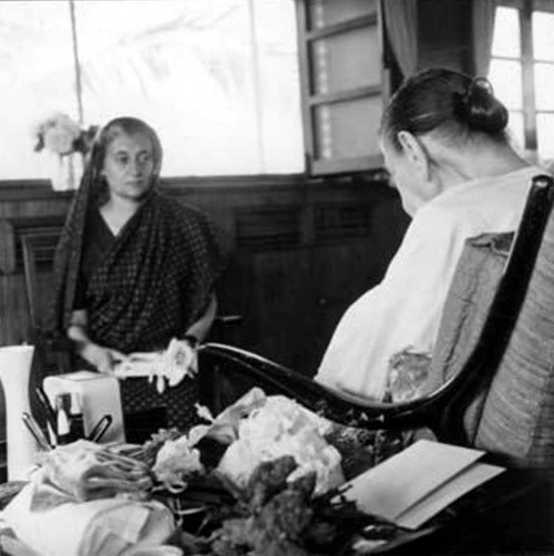 21Indira-Gandhi--Sri-Aurobindo-Ashram.jpg