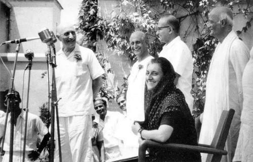 24Indira-Gandhi--Sri-Aurobindo-Ashram.jpg