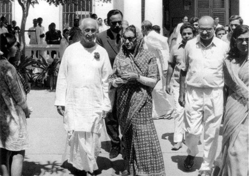 39Indira-Gandhi--Sri-Aurobindo-Ashram.jpg