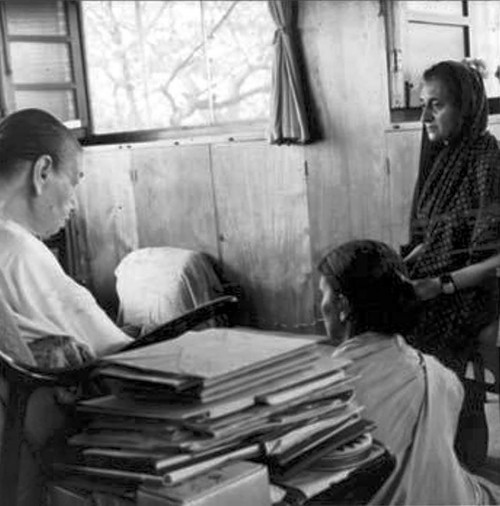 51:Indira Gandhi @ Sri Aurobindo Ashram