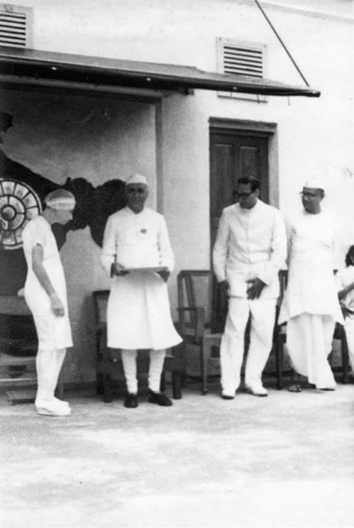 135 Jawahar Lal Nehru at Sri Aurobindo Ashram