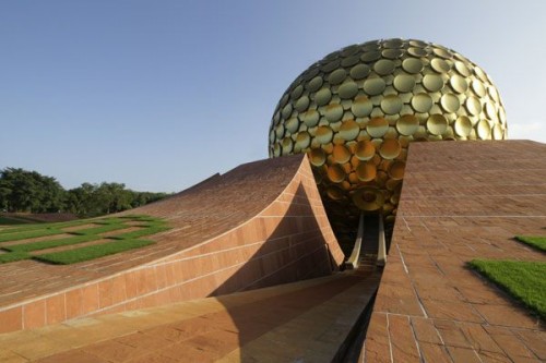 1Mahakali-Entrance-Matrimandir..jpg