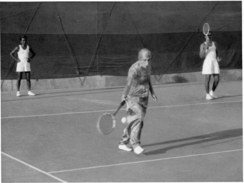 Mother-Playing-Tennis--12.jpg