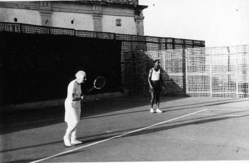 Mother-Playing-Tennis--28.jpg