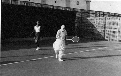 Mother-Playing-Tennis--29.jpg