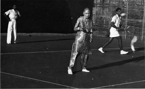 Mother-Playing-Tennis--60.jpg