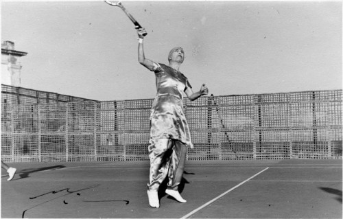 Mother-Playing-Tennis--66.jpg