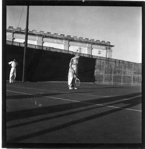 Mother-Playing-Tennis--75.jpg