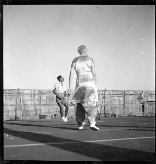 Mother-Playing-Tennis--80.jpg