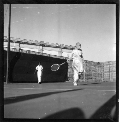 Mother-Playing-Tennis--89.jpg