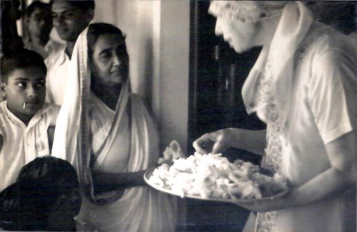 The Mother Pic Shot by Henry Cartier Bresson (5)