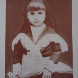 Childhood-Pics-of-Our-Mother-03