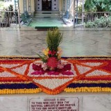 Sri-Aurobindo-Yoga-Mandir-Rourkela-Flower-Decorations-02