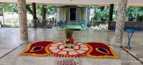 Sri-Aurobindo-Yoga-Mandir-Rourkela-Flower-Decorations-03.jpg