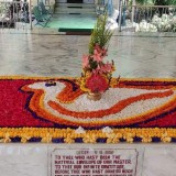 Sri-Aurobindo-Yoga-Mandir-Rourkela-Flower-Decorations-07