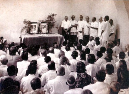 Nolini Kanta Gupta at the inauguration of Sri Aurobindo’s Action with Dr. Kireet Joshi, Kalyan, Prap