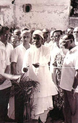 Nolini Kanta Gupta at the opening of Trésor Nursing Home on 2 January 1970.