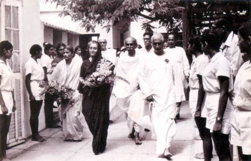 Nolini-Kanta-and-Udar-Pinto-with-Indira-Gandhi-12-February-1971..jpg