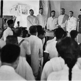 Nolini-Kanta-standing-next-to-the-Mother-at-the-inauguration-of-Sri-Aurobindo-Memorial-Oration-on-24-April-1951.