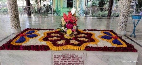 110_Samadhi-Decorations-at-Sri-Aurobindo-Yoga-Mandir-Rourkela.jpg