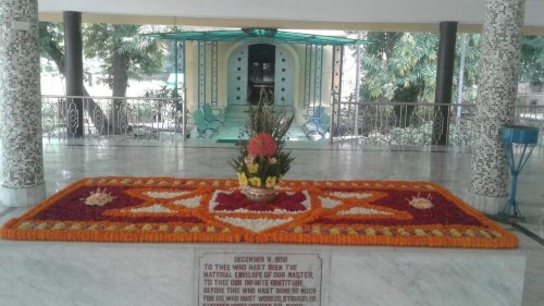 141_Samadhi-Decorations-at-Sri-Aurobindo-Yoga-Mandir-Rourkela.jpg