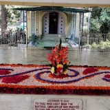 16_Samadhi-Decorations-at-Sri-Aurobindo-Yoga-Mandir-Rourkela