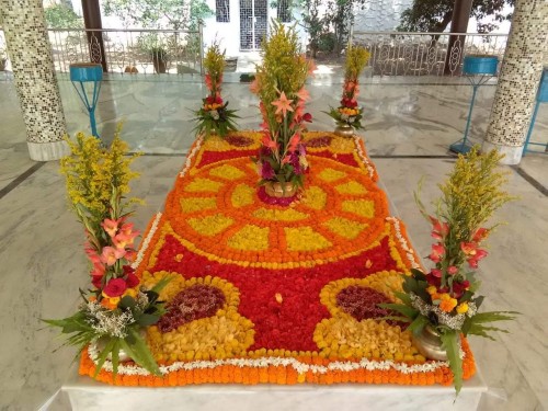 195_Samadhi-Decorations-at-Sri-Aurobindo-Yoga-Mandir-Rourkela.jpg