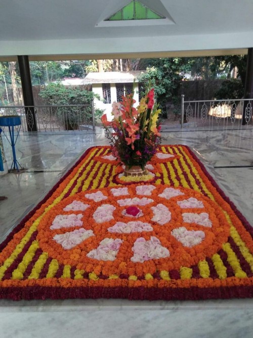 220_Samadhi-Decorations-at-Sri-Aurobindo-Yoga-Mandir-Rourkela.jpg