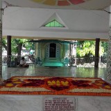 25_Samadhi-Decorations-at-Sri-Aurobindo-Yoga-Mandir-Rourkela