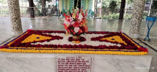 314_Samadhi-Decorations-at-Sri-Aurobindo-Yoga-Mandir-Rourkela.jpg