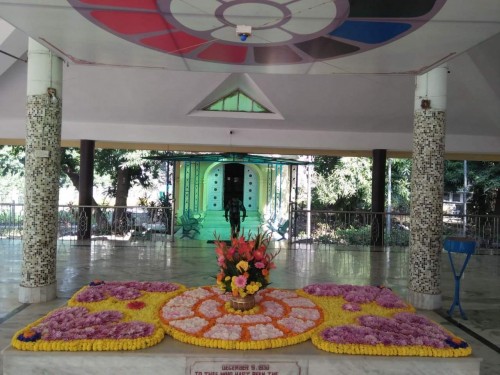 338 Samadhi Decorations at Sri Aurobindo Yoga Mandir Rourkela