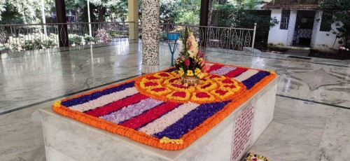 354 Samadhi Decorations at Sri Aurobindo Yoga Mandir Rourkela