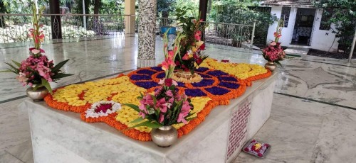 381 Samadhi Decorations at Sri Aurobindo Yoga Mandir Rourkela