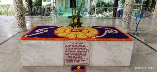 400_Samadhi-Decorations-at-Sri-Aurobindo-Yoga-Mandir-Rourkela.jpg