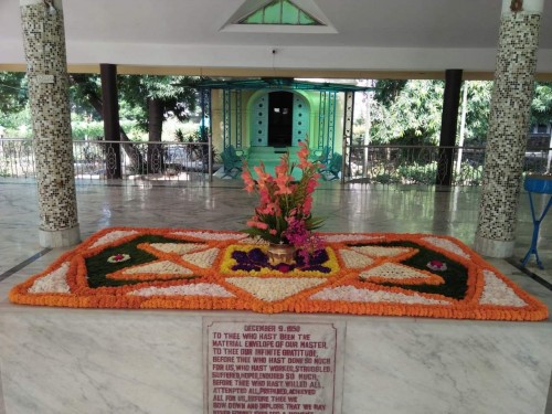 423 Samadhi Decorations at Sri Aurobindo Yoga Mandir Rourkela