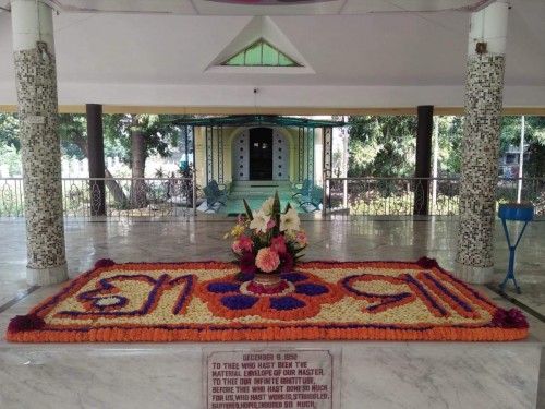 426 Samadhi Decorations at Sri Aurobindo Yoga Mandir Rourkela