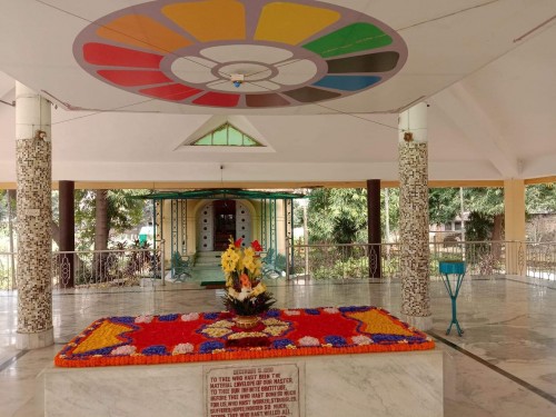 430 Samadhi Decorations at Sri Aurobindo Yoga Mandir Rourkela