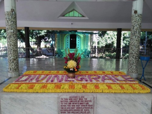 455 Samadhi Decorations at Sri Aurobindo Yoga Mandir Rourkela